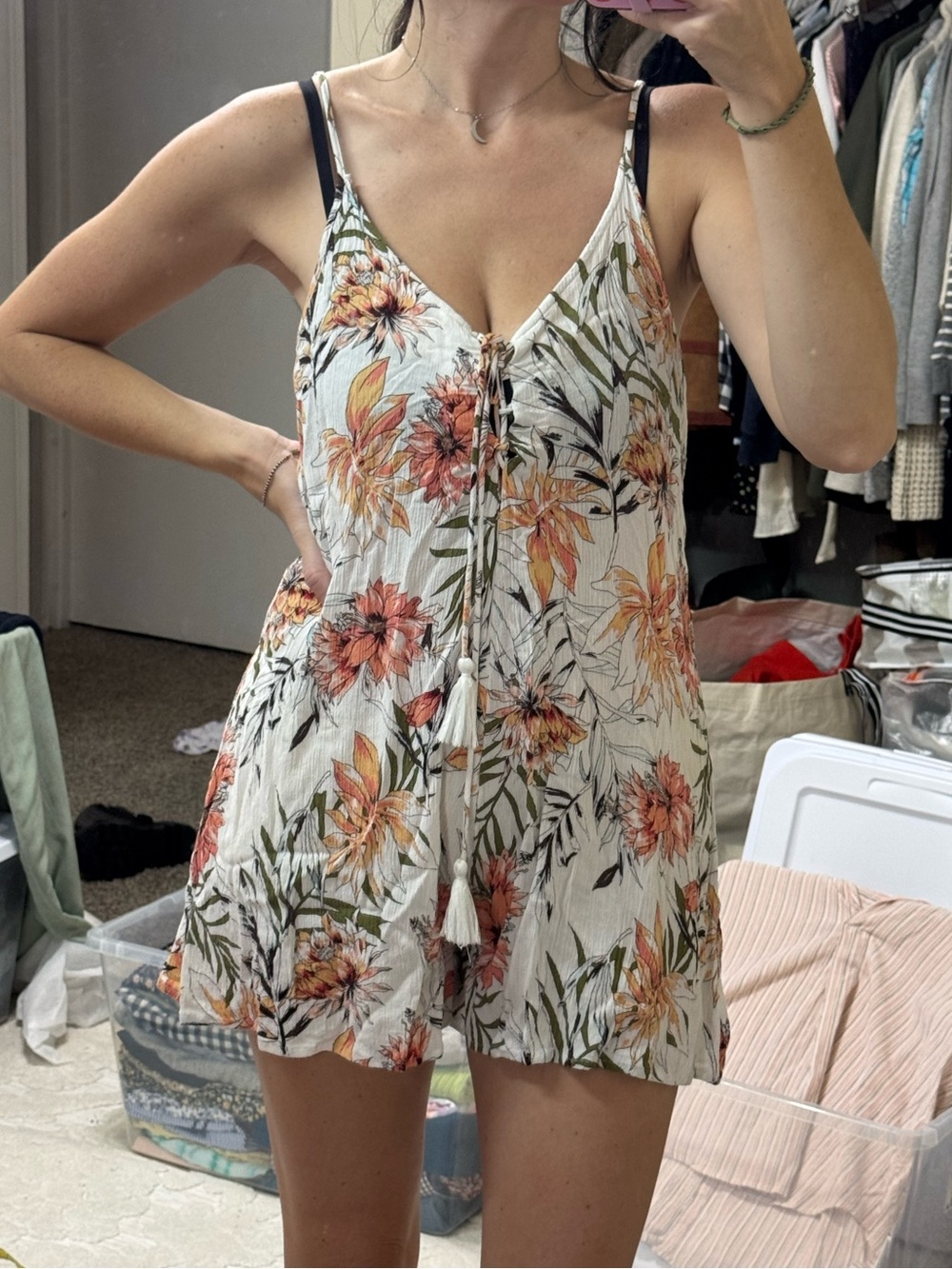 Ripcurl tropical romper, size small - Picture 10 of 12